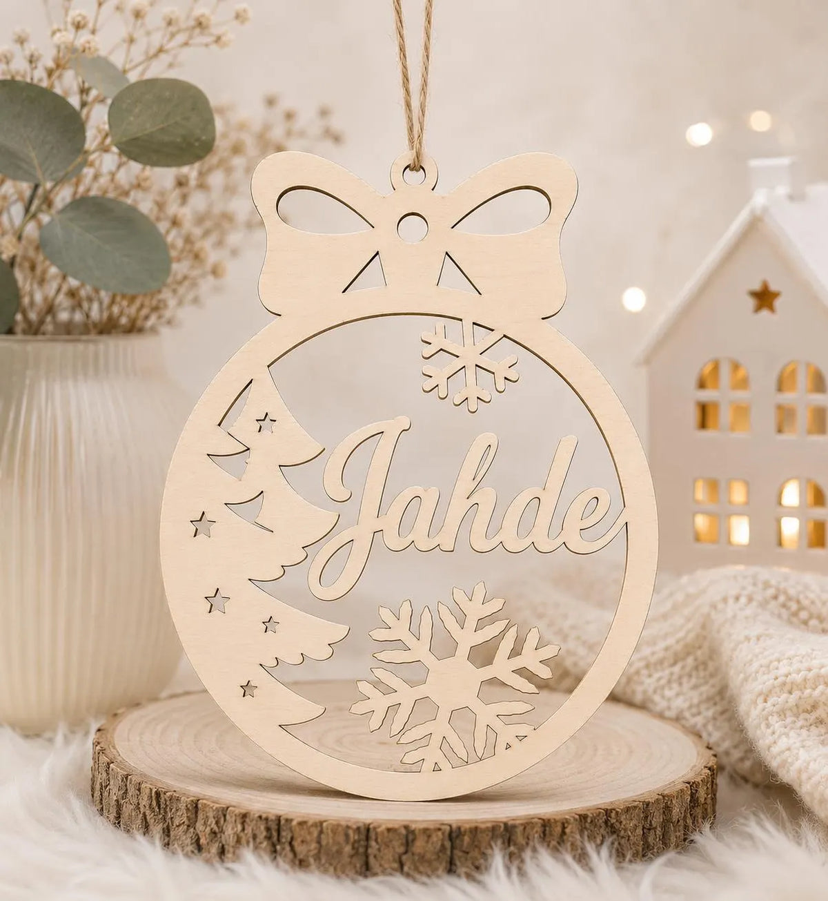 Boule de Noël personnalisée en bois – Prénom