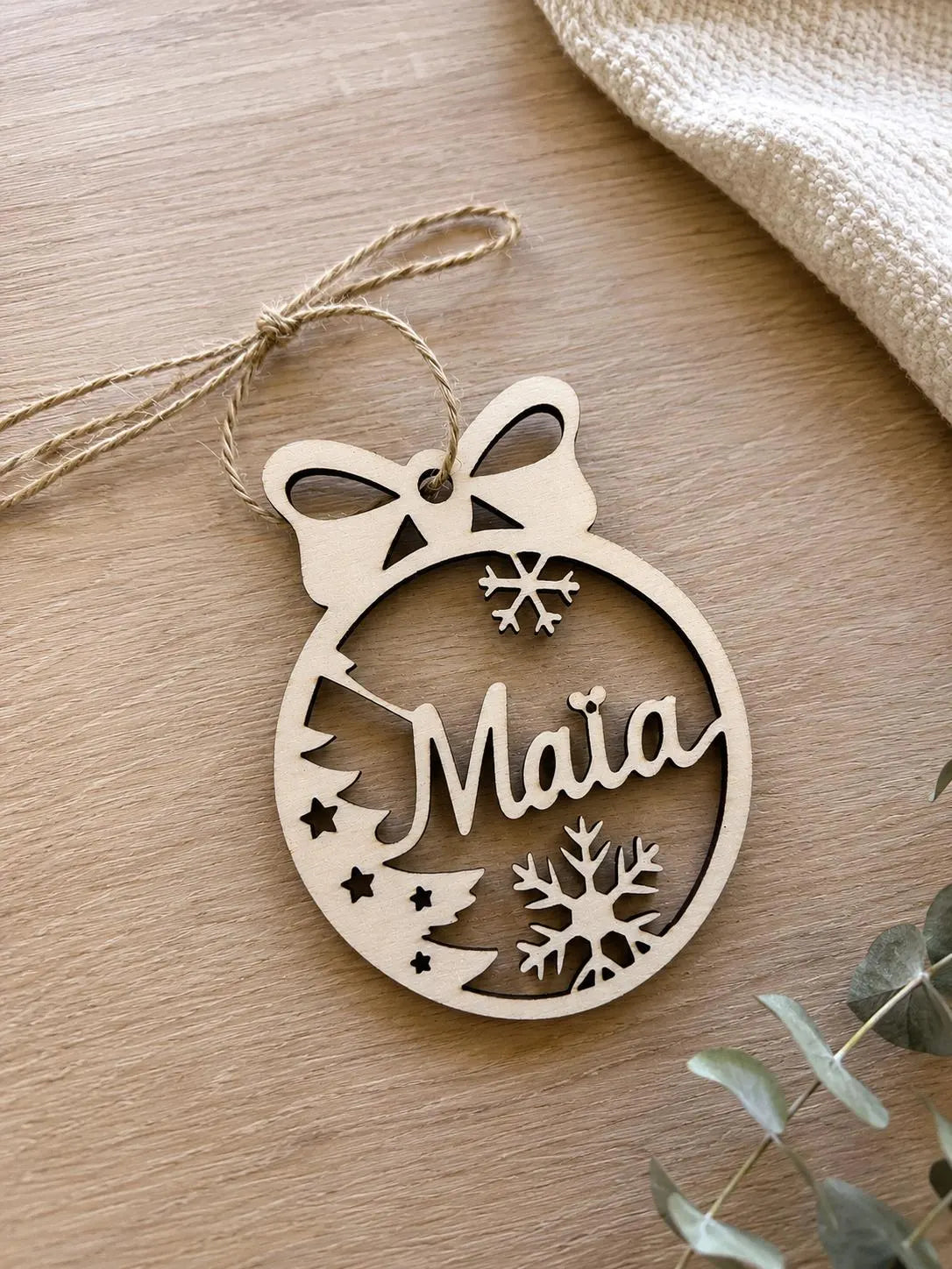 Boule de Noël personnalisée en bois