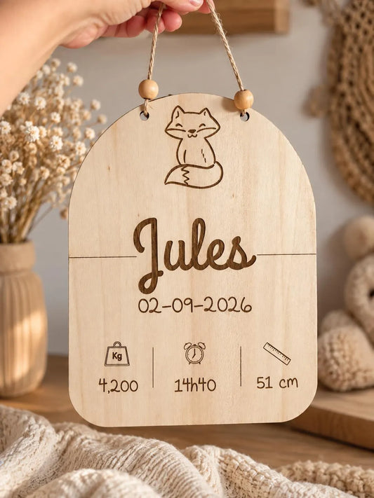 Plaque de naissance personnalisée en bois